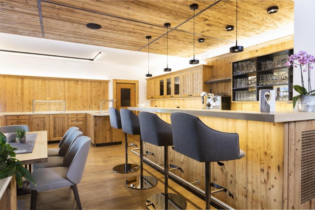 Hotel Garni Tirol Ladis Kültér fotó