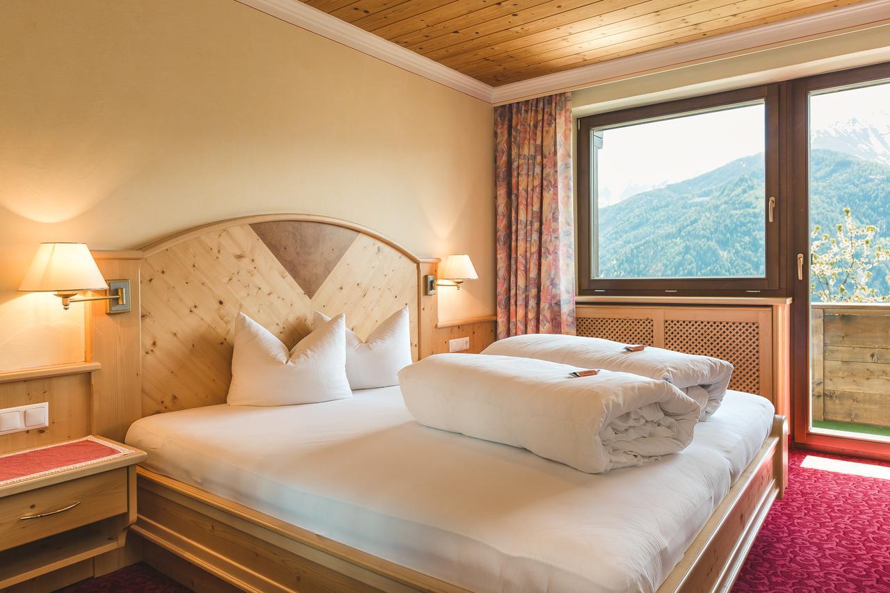 Hotel Garni Tirol Ladis Kültér fotó