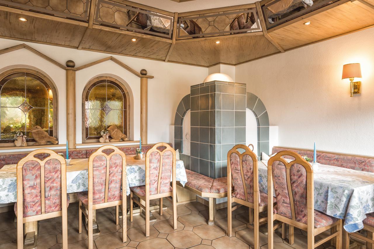 Hotel Garni Tirol Ladis Kültér fotó