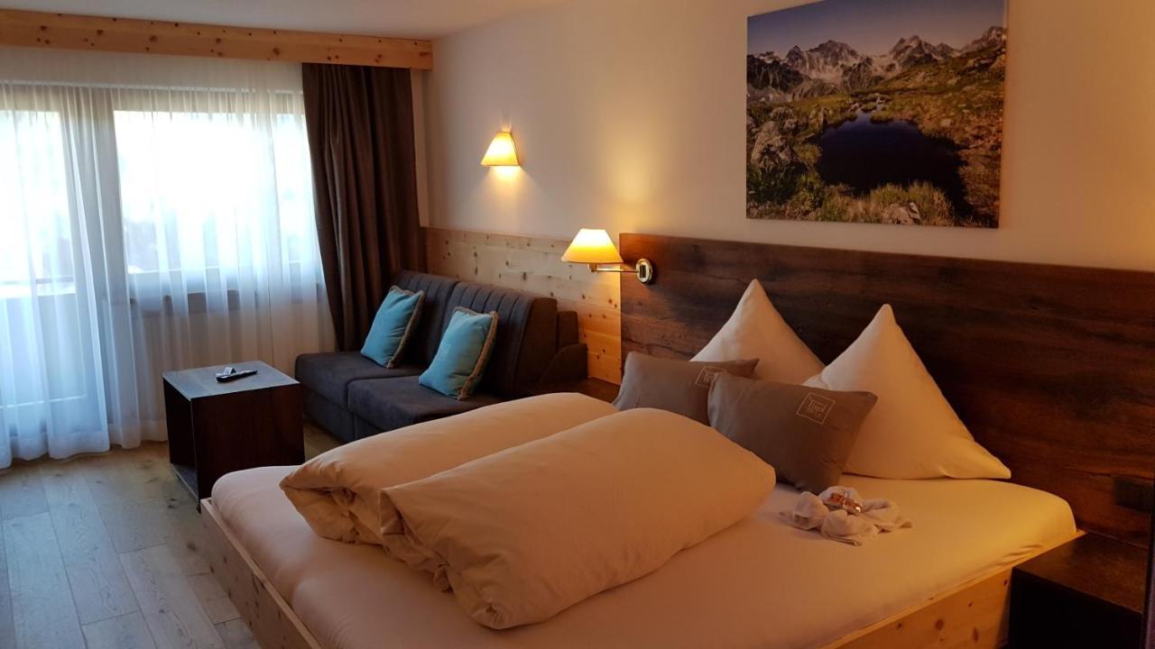 Hotel Garni Tirol Ladis Kültér fotó